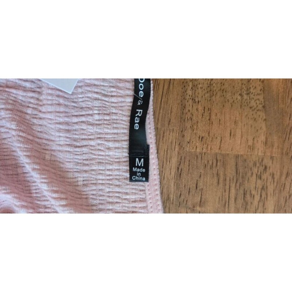 Doe & Rae - Size Medium (NWT) - Picture 4 of 4